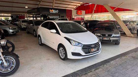 HYUNDAI HB20S 1.6 COMFORT PLUS 16V FLEX 4P MANUAL HYUNDAI HB20S 1.6 COMFORT PLUS 16V FLEX 4P MANUAL